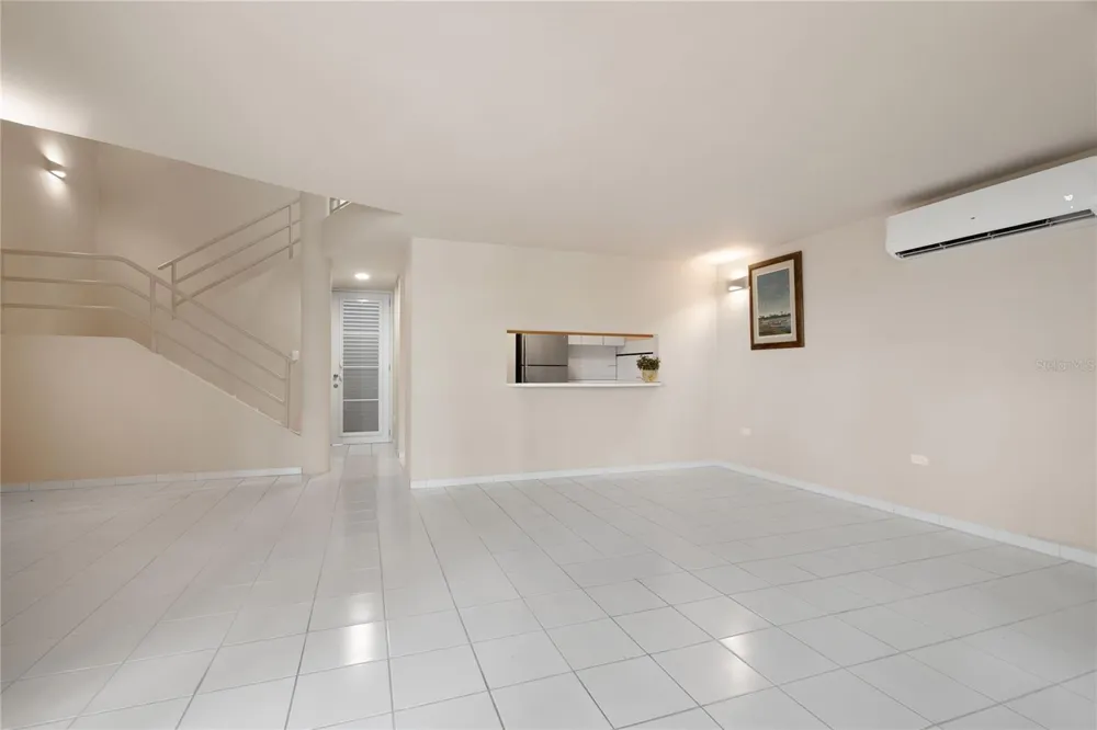 125 PALMARINA CLUB #12 Humacao, PR 00791