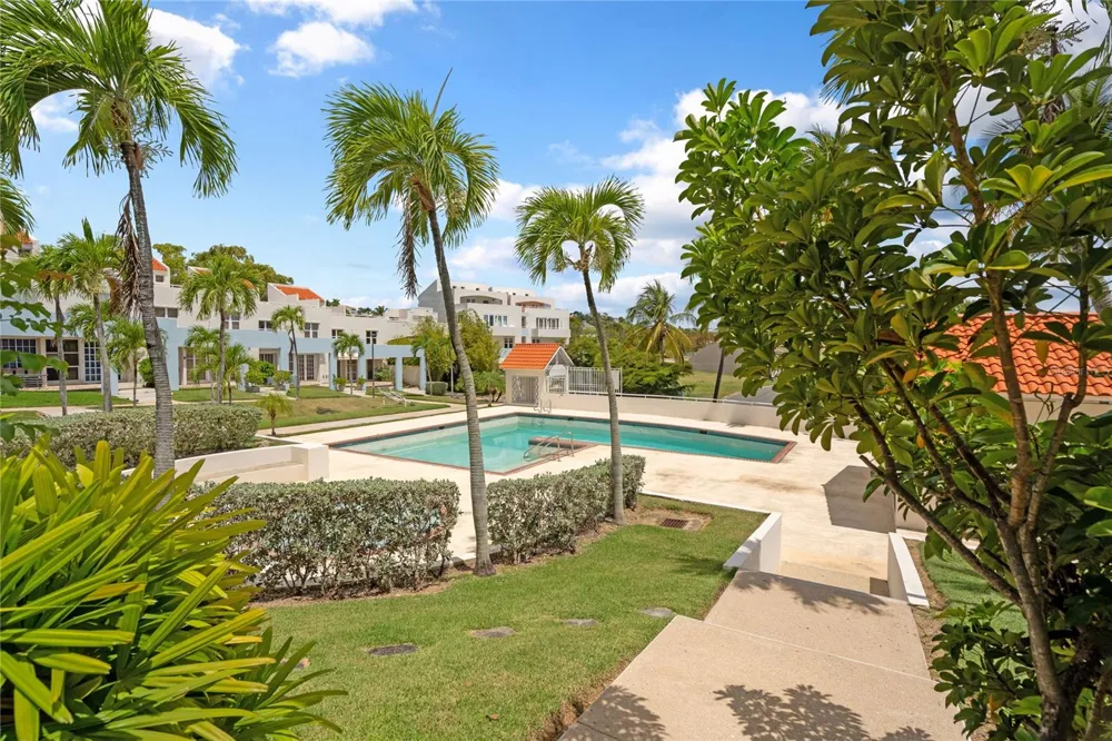 125 PALMARINA CLUB #12 Humacao, PR 00791
