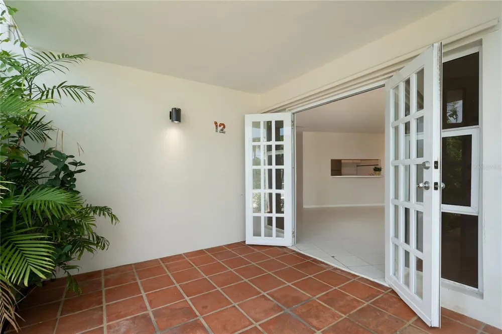 125 PALMARINA CLUB #12 Humacao, PR 00791