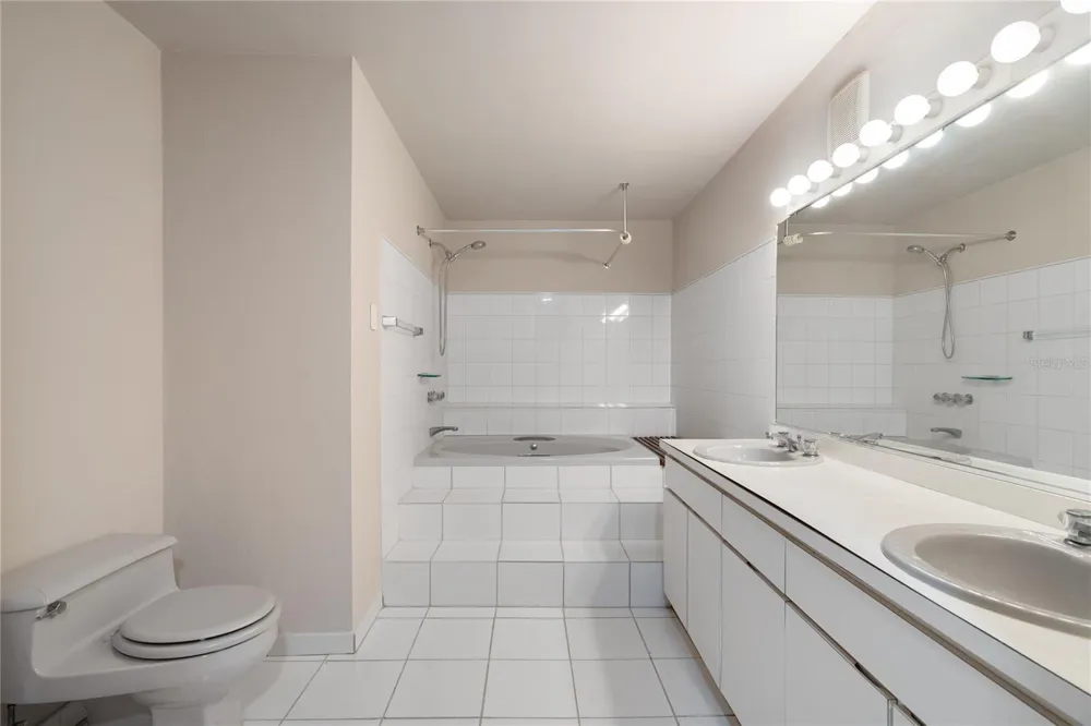 125 PALMARINA CLUB #12 Humacao, PR 00791
