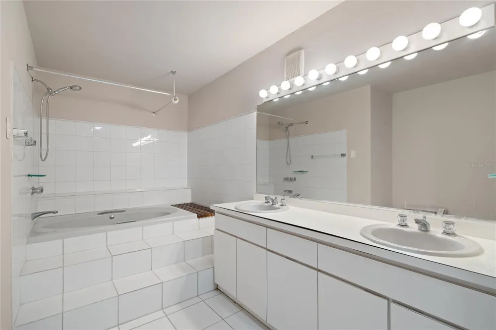 125 PALMARINA CLUB #12 Humacao, PR 00791