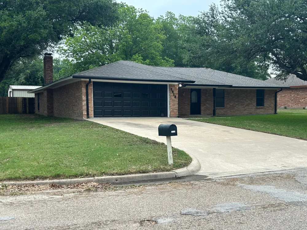 1018 Clark Mexia, TX 76667
