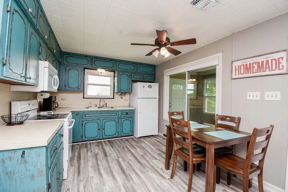 225 Swallow Drive Palacios, TX 77465