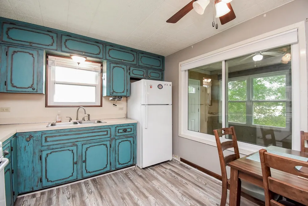 225 Swallow Drive Palacios, TX 77465