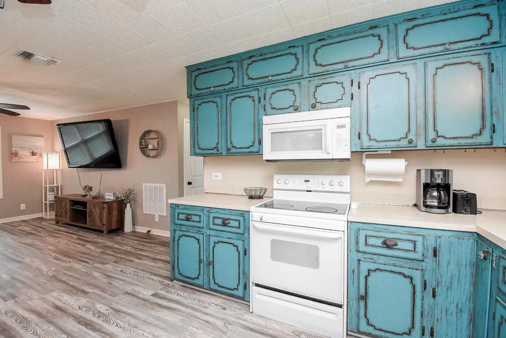 225 Swallow Drive Palacios, TX 77465