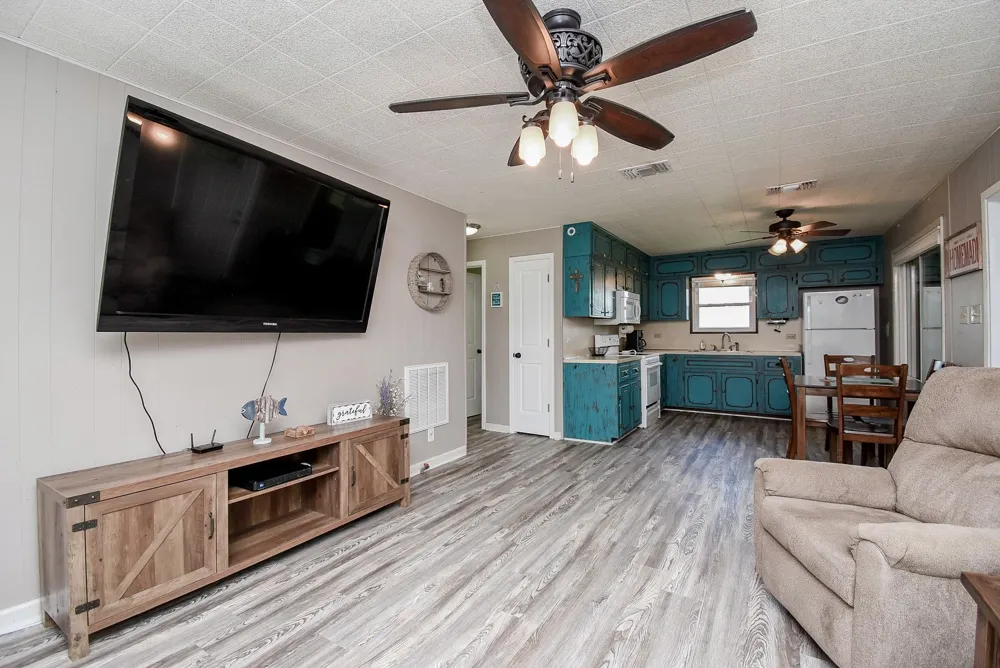 225 Swallow Drive Palacios, TX 77465