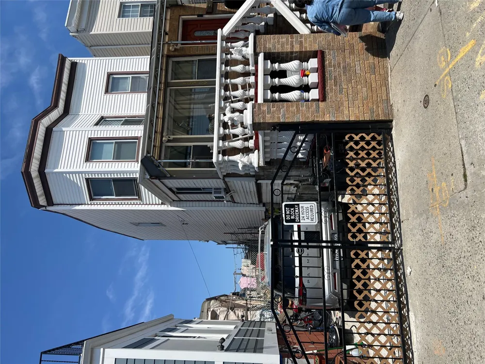10309 32nd Avenue East Elmhurst, NY 11369