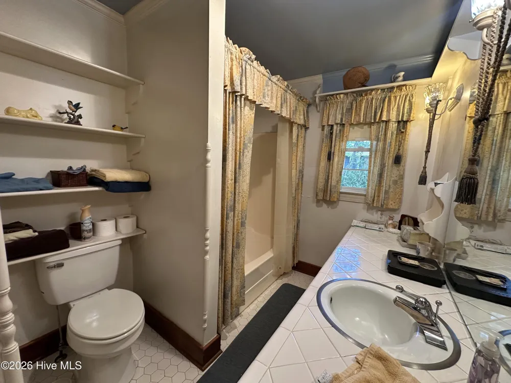 604 W Woodland Avenue Woodland, NC 27897
