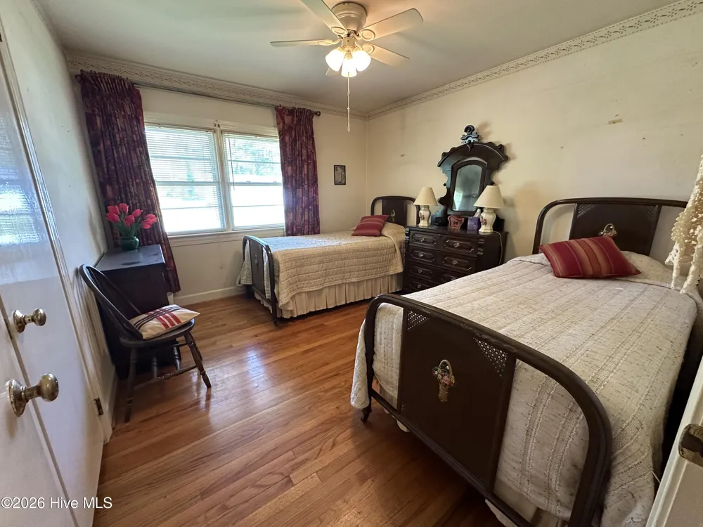 604 W Woodland Avenue Woodland, NC 27897