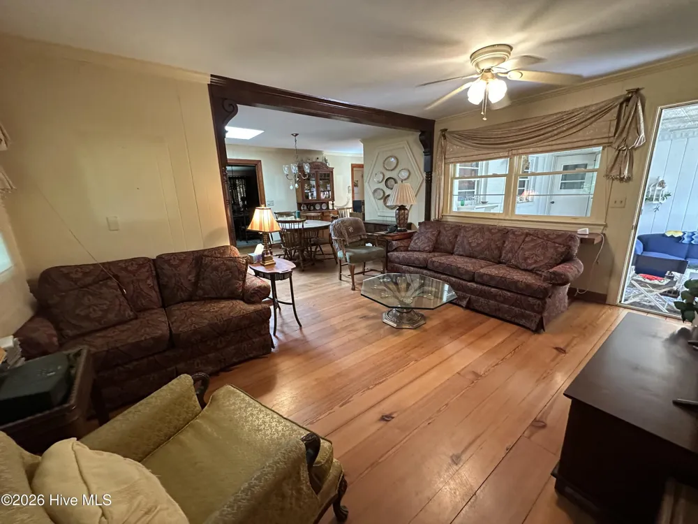 604 W Woodland Avenue Woodland, NC 27897