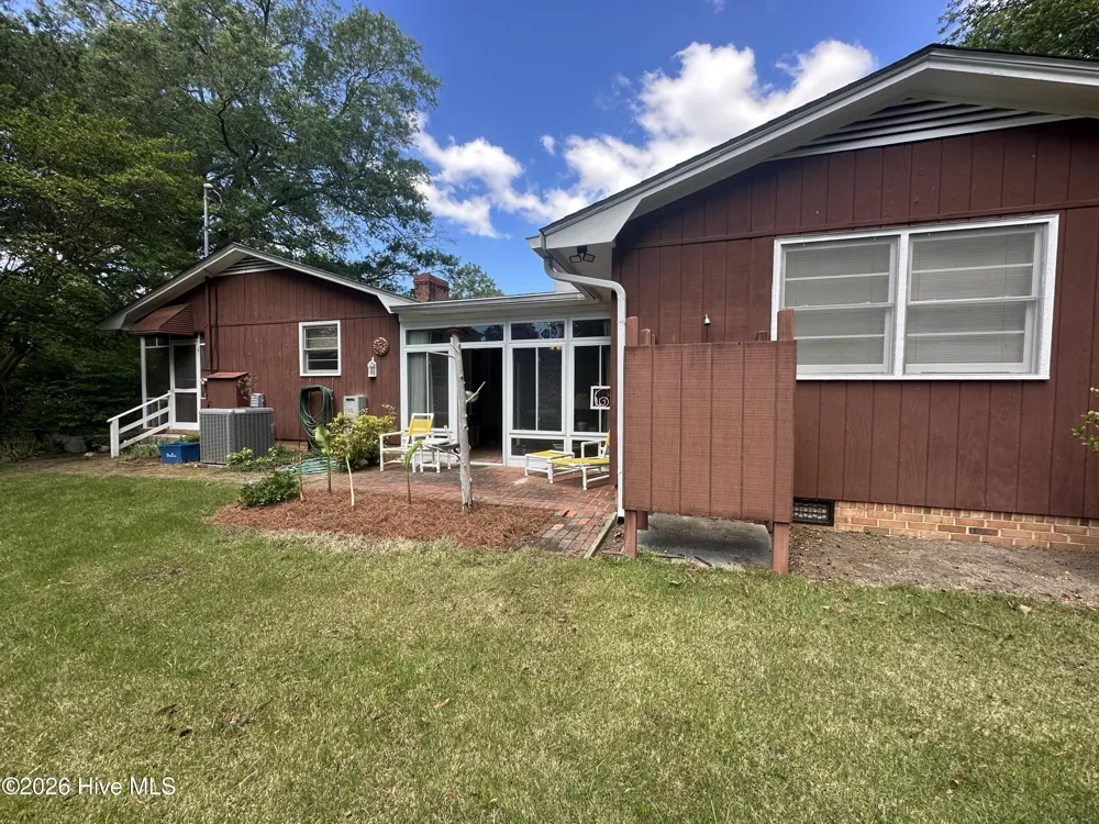 604 W Woodland Avenue Woodland, NC 27897