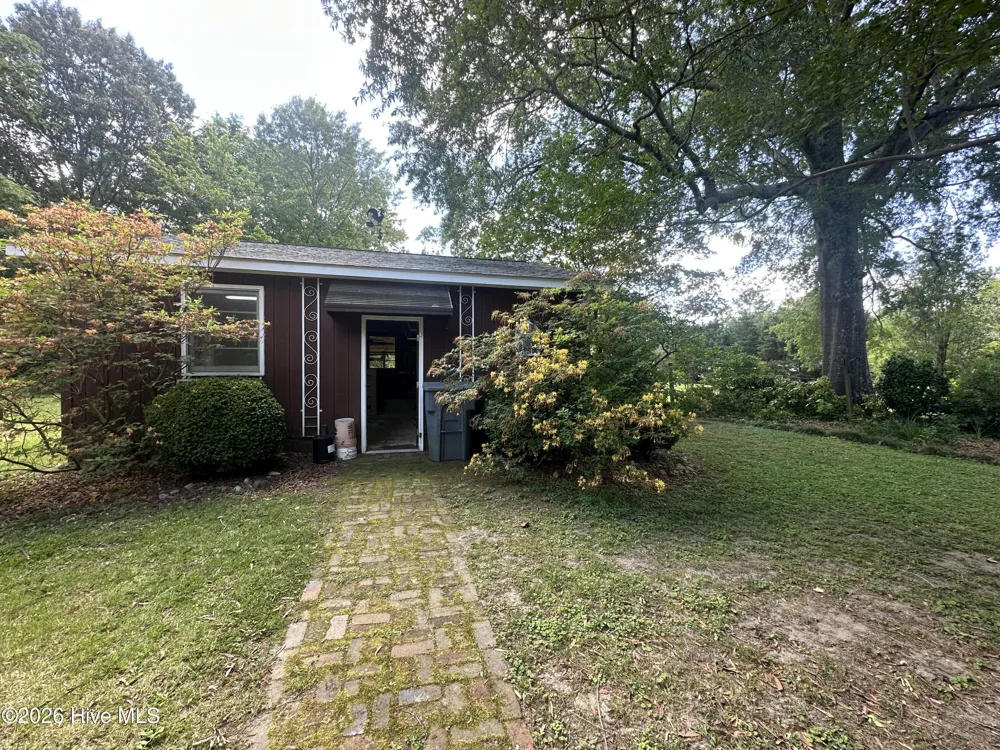 604 W Woodland Avenue Woodland, NC 27897