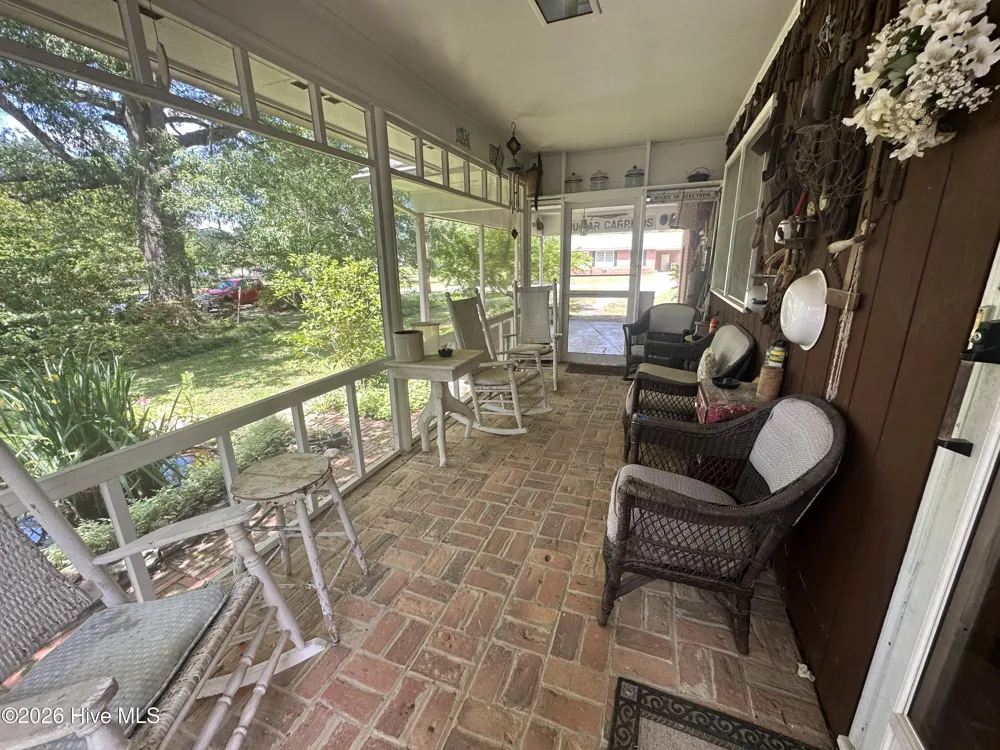 604 W Woodland Avenue Woodland, NC 27897