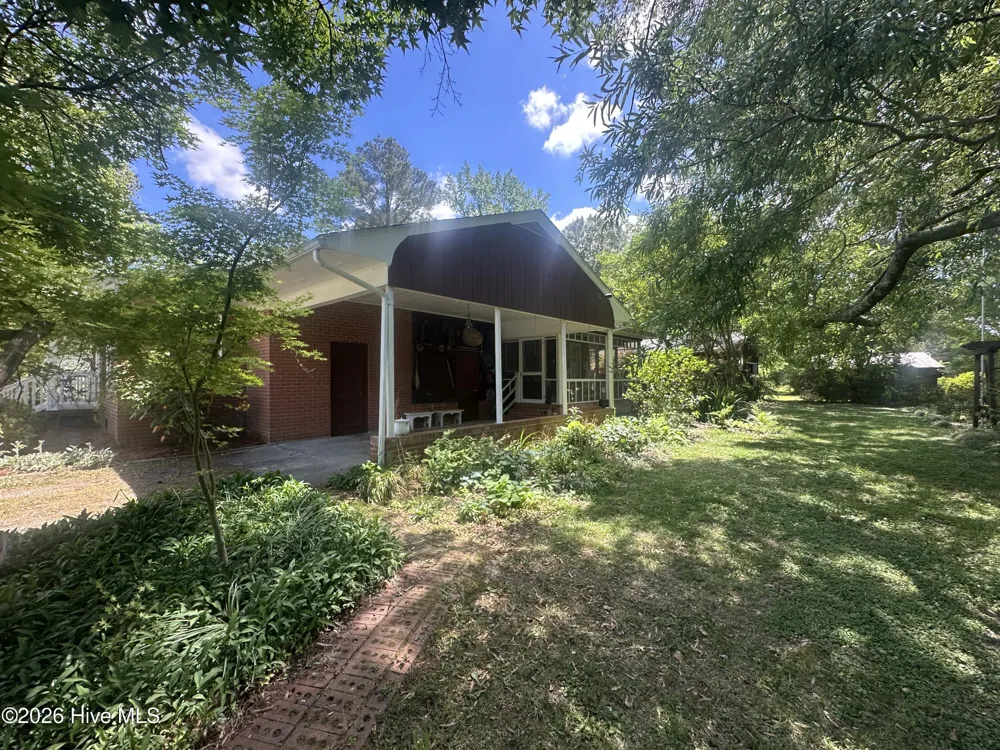604 W Woodland Avenue Woodland, NC 27897