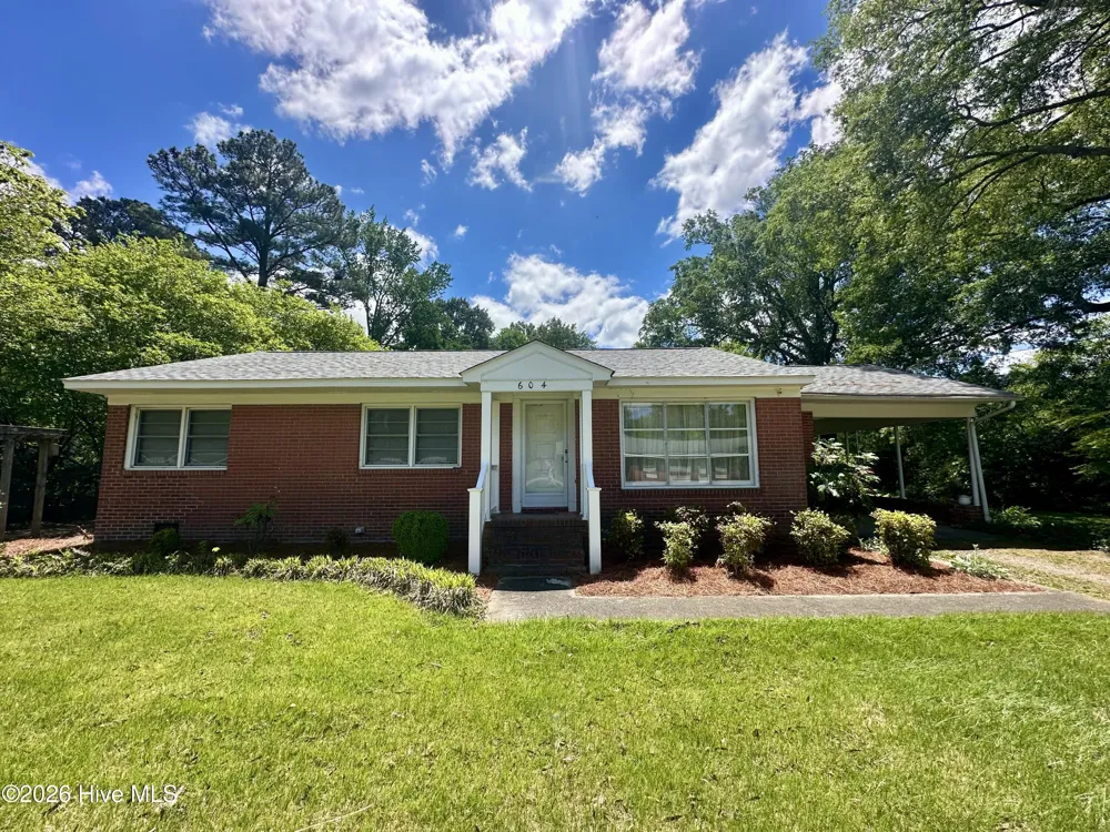 604 W Woodland Avenue Woodland, NC 27897