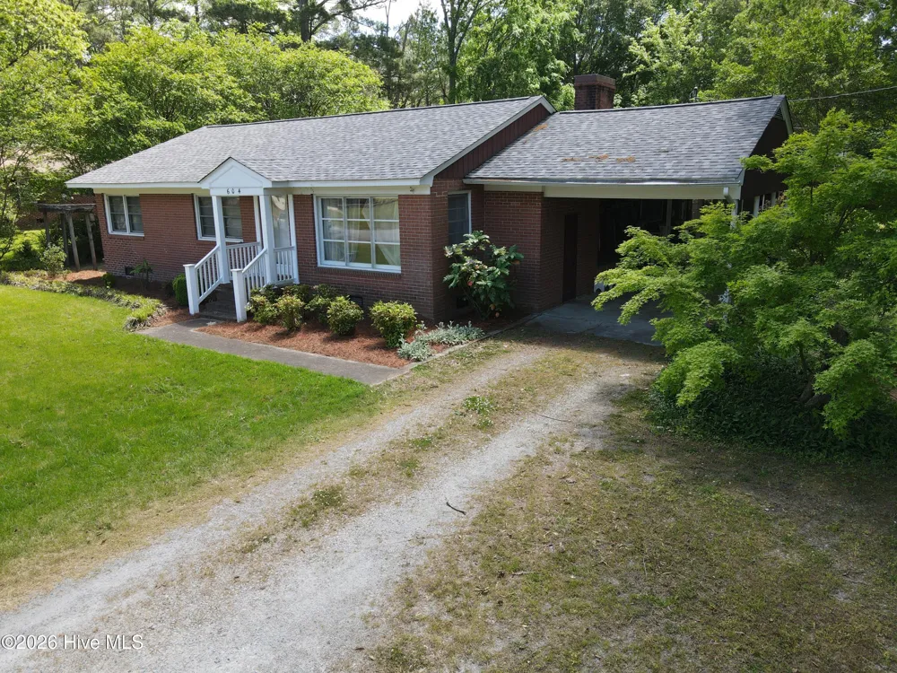 604 W Woodland Avenue Woodland, NC 27897