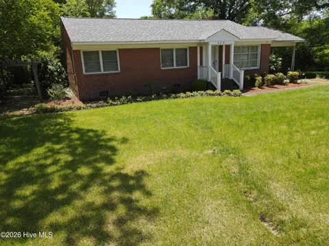 604 W Woodland Avenue