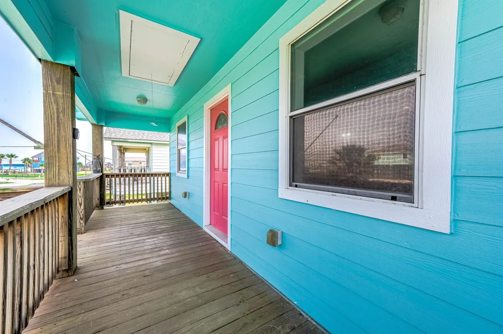 264 County Road 205 Sargent, TX 77414