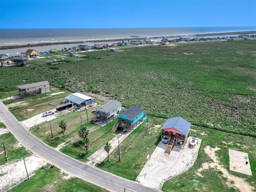 264 County Road 205 Sargent, TX 77414