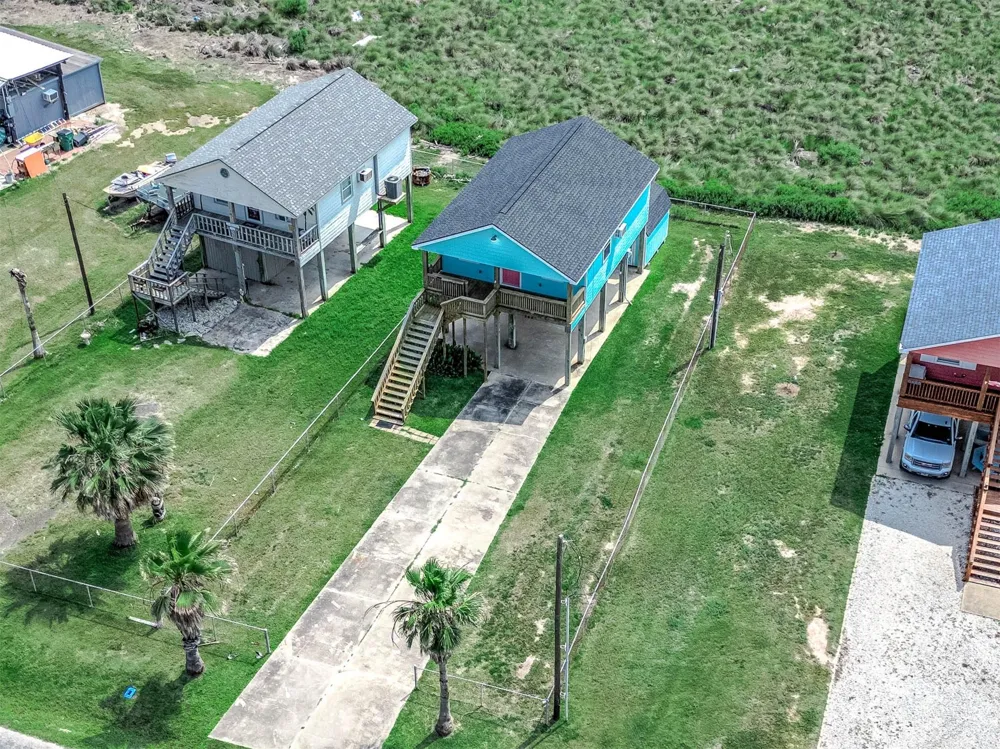 264 County Road 205 Sargent, TX 77414