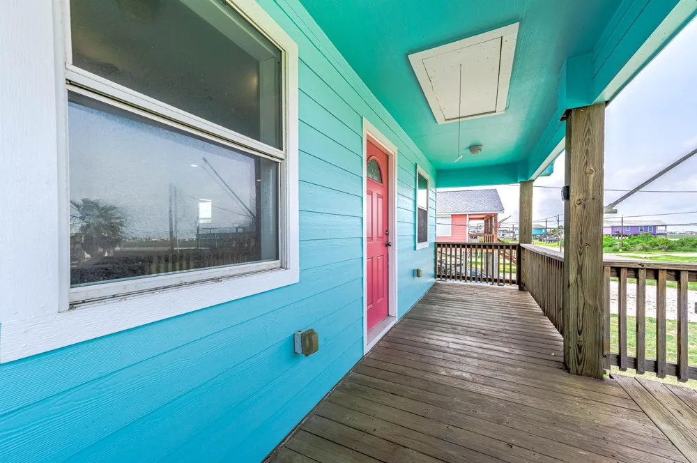 264 County Road 205 Sargent, TX 77414