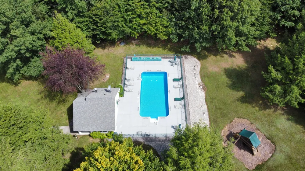 86 Slope Drive Onekama, MI 49675