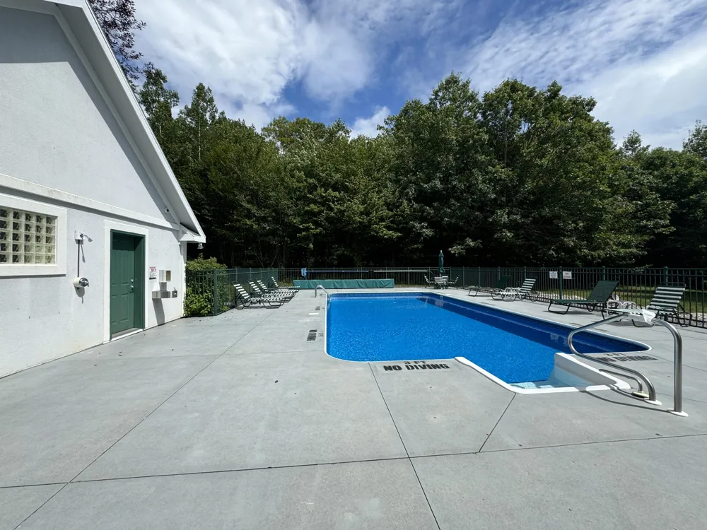 86 Slope Drive Onekama, MI 49675