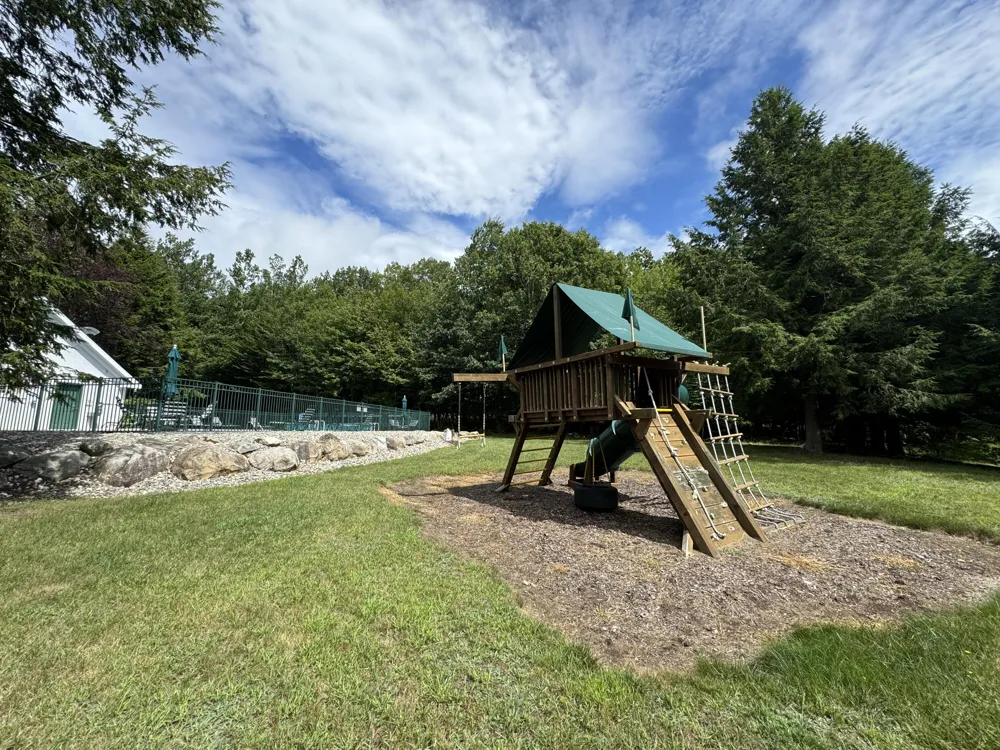 86 Slope Drive Onekama, MI 49675