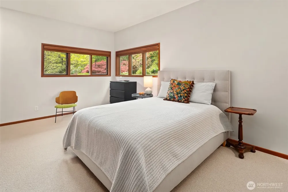 8425 SW 216th Street Vashon, WA 98070