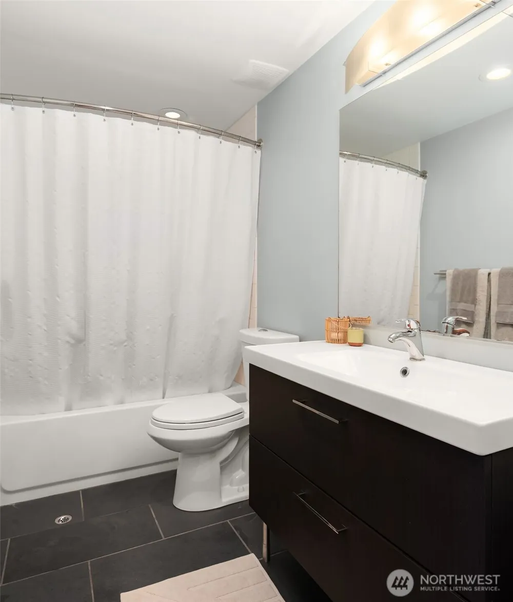 8425 SW 216th Street Vashon, WA 98070
