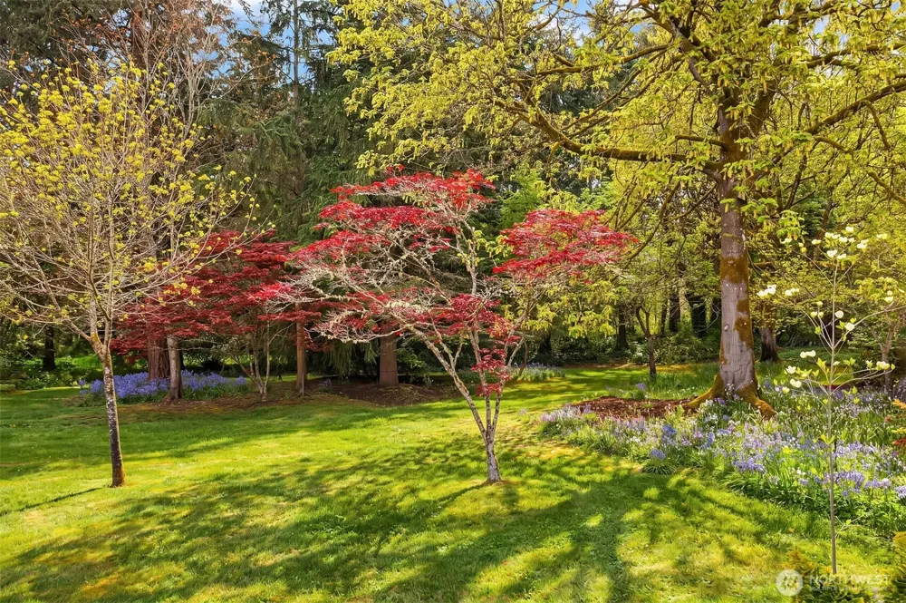 8425 SW 216th Street Vashon, WA 98070