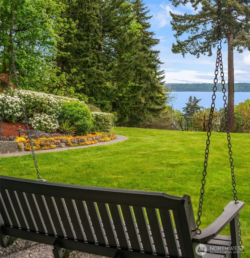8425 SW 216th Street Vashon, WA 98070
