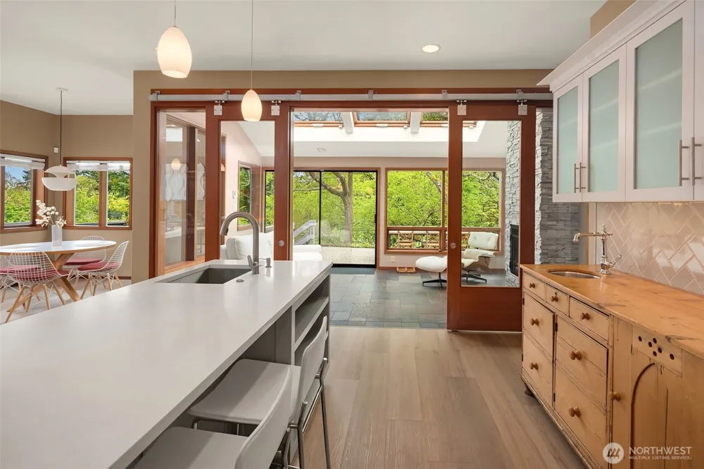 8425 SW 216th Street Vashon, WA 98070