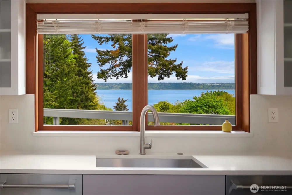 8425 SW 216th Street Vashon, WA 98070