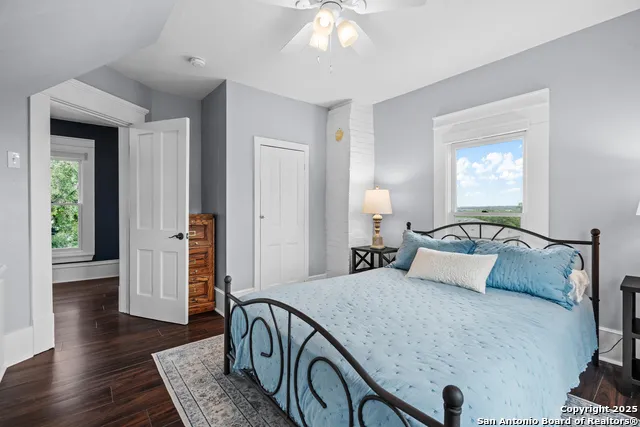 508 Main Marble Falls, TX 78654