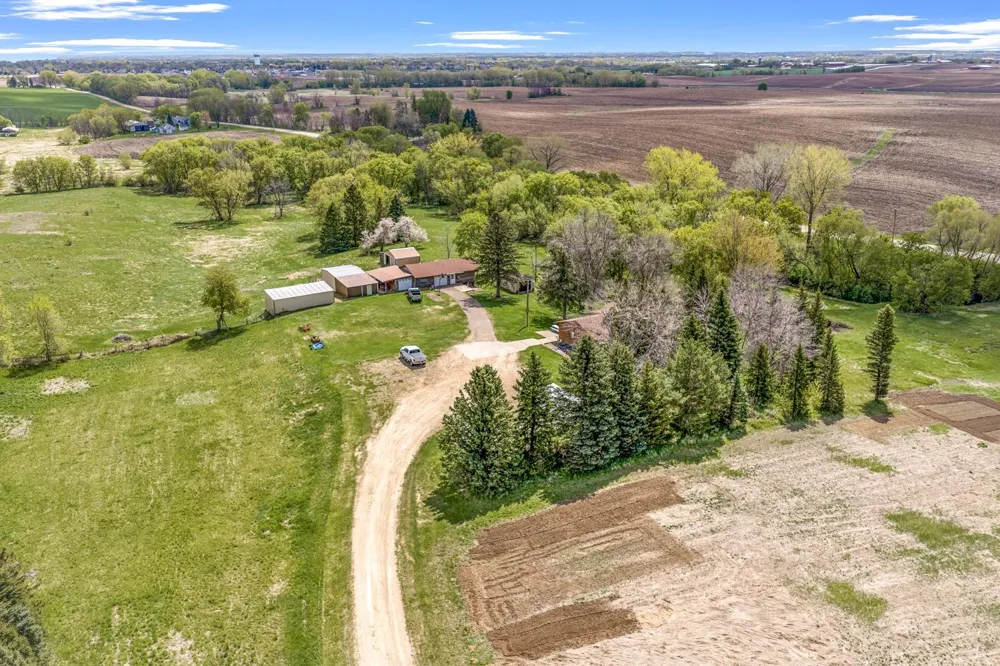 18880 Cedar Avenue Farmington, MN 55024