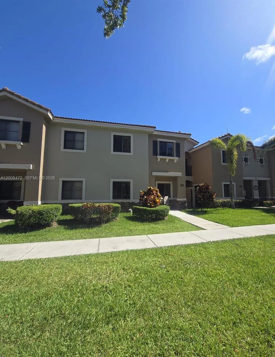 22911 SW 88th Pl #5-21 Cutler Bay, FL 33190