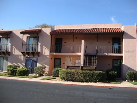 215 LA CASA #215