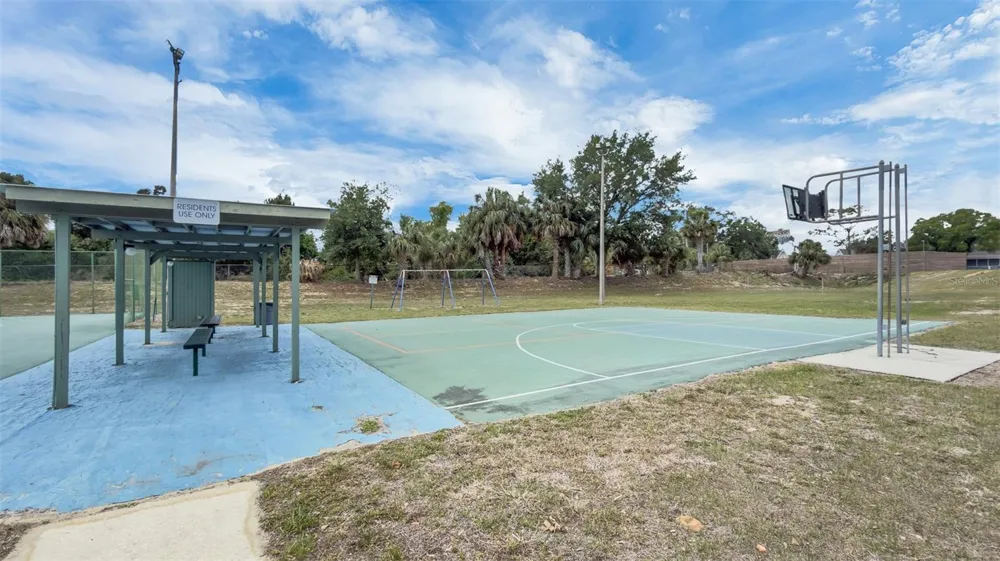 10301 US HIGHWAY 27 #92 Clermont, FL 34711