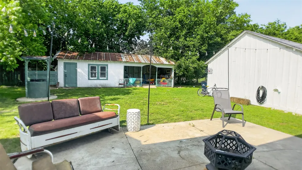 240 W Allen Street Bartlett, TX 76511