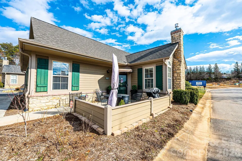 823 Wynnshire Drive #C Hickory, NC 28601