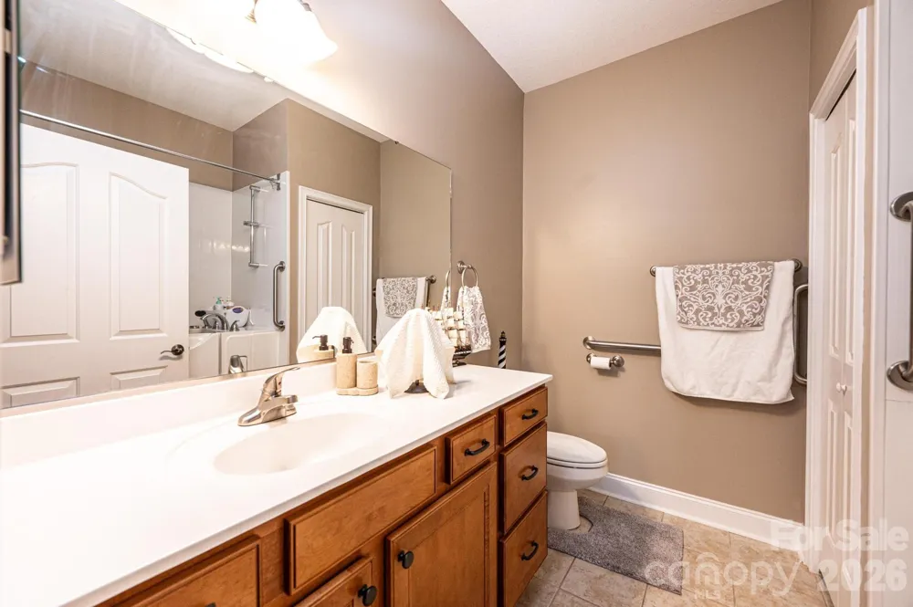 823 Wynnshire Drive #C Hickory, NC 28601