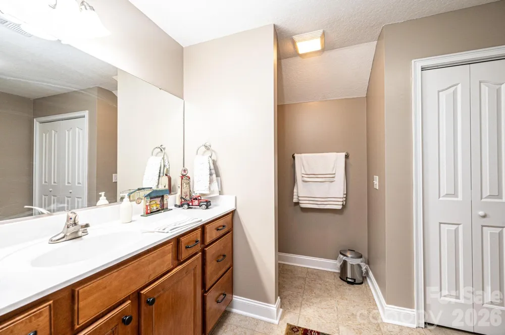 823 Wynnshire Drive #C Hickory, NC 28601