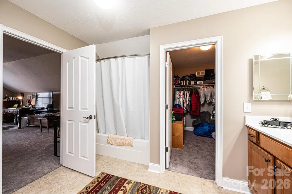 823 Wynnshire Drive #C Hickory, NC 28601