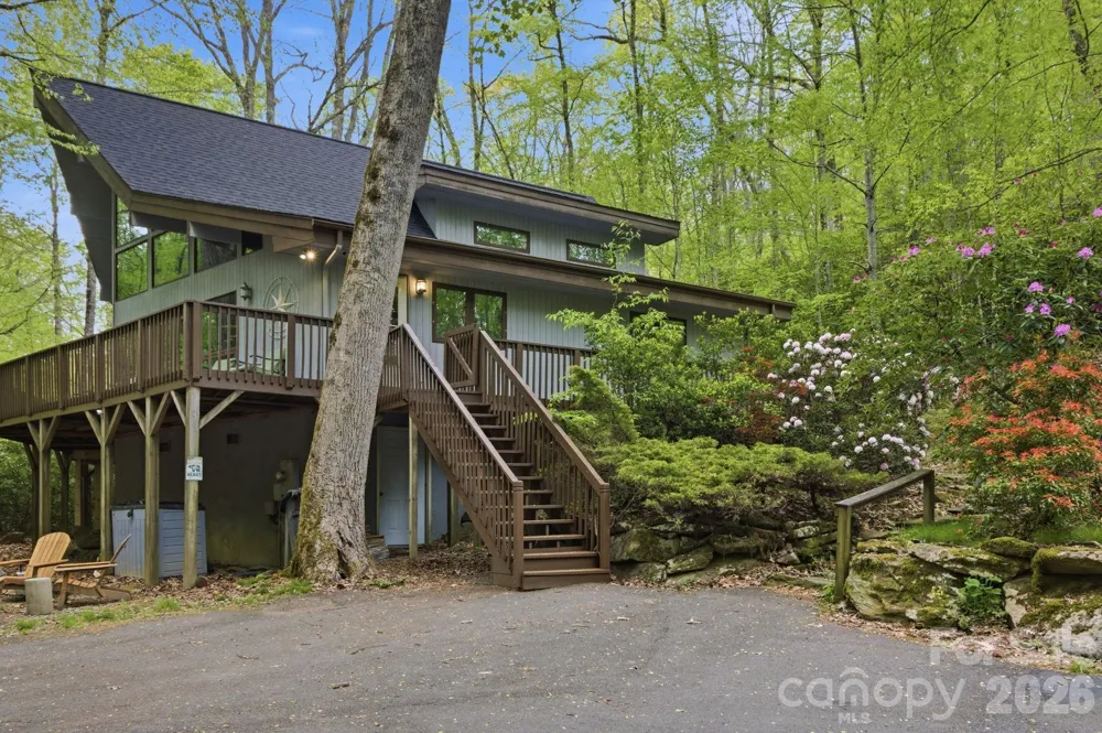 401 Saratoga Boone, NC 28607