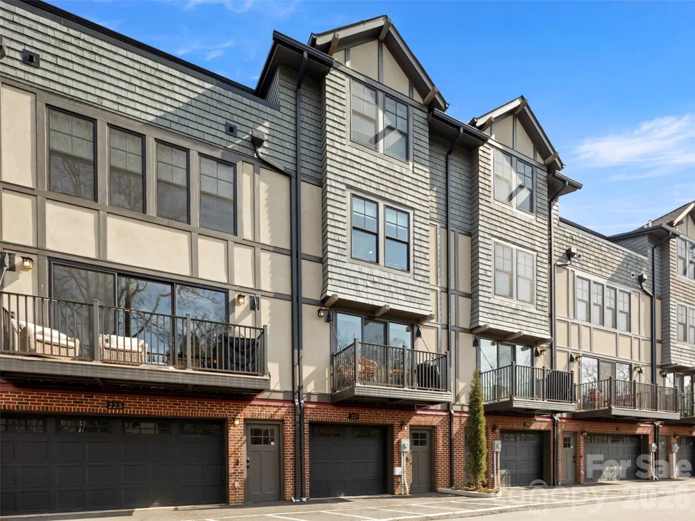 221 Broadway Street Asheville, NC 28801