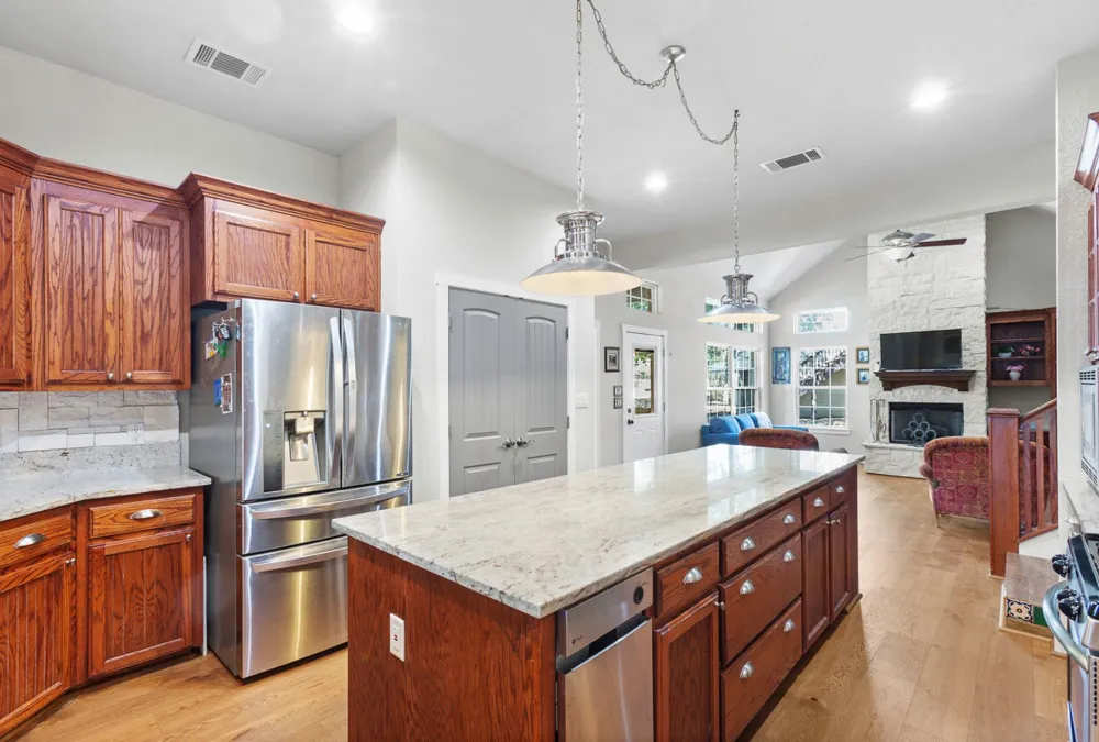 2010 County Road 233 Florence, TX 76527