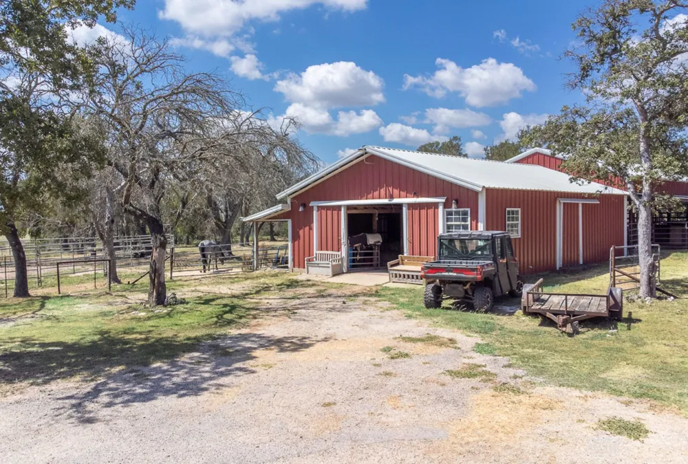 2010 County Road 233 Florence, TX 76527