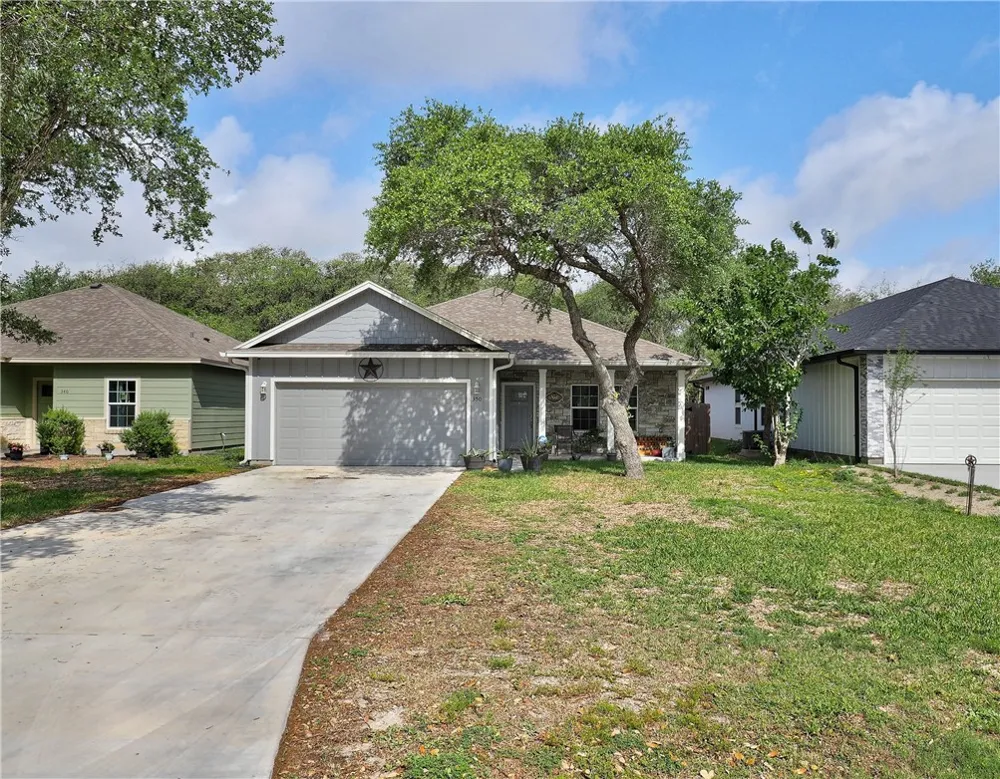 350 10th Street Aransas Pass, TX 78336
