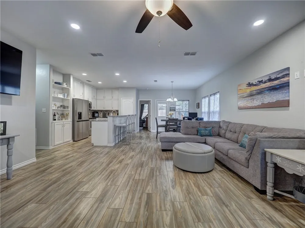 350 10th Street Aransas Pass, TX 78336